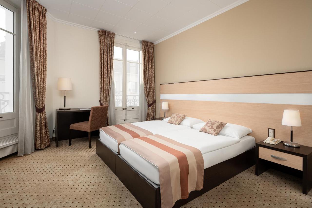 Hotel Des Alpes Ньйон Екстер'єр фото